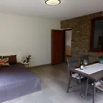 Hanga Vendeghaz Apartment