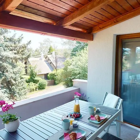 Hanga Vendeghaz Apartmán